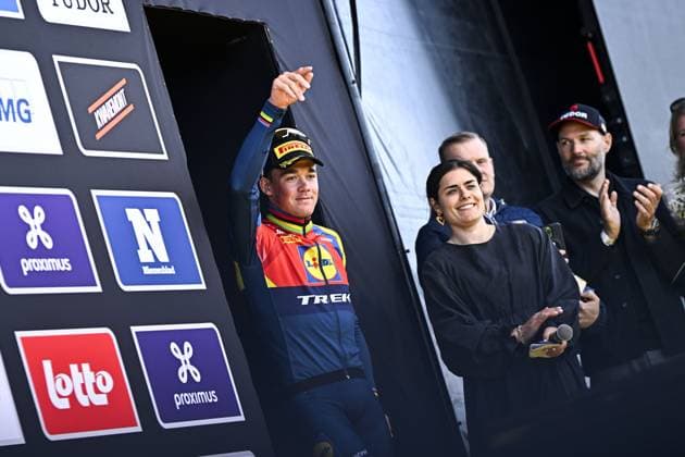 Danish Mads Pedersen of Lidl-Trek pictured on the podium after the men s race of the Ronde van Vlaanderen Tour des Flandres Tour of Flanders one day cycling race, 268,9km from Brugge to Oudenaarde, Sunday 06 April 2025. JASPERxJACOBS  x119658814x