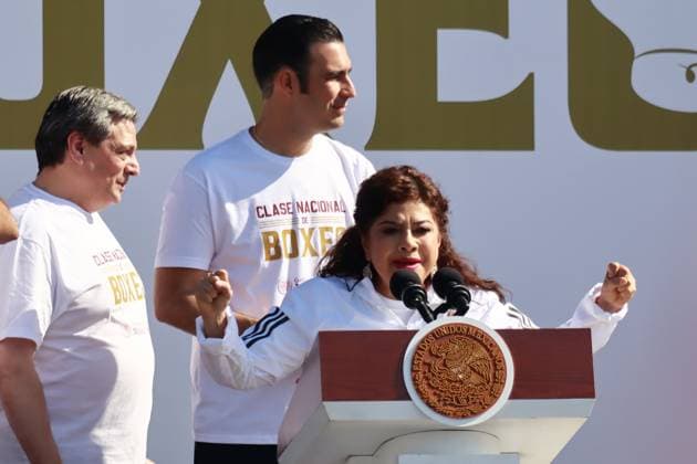April 6, 2025, Mexico City, Ciudad de Mexico, Mexico: Mexico City Head of Government, Clara Brugada speaks during the National Boxing Class at main square Zocalo. on April 6, 2025 in Mexico City, Mexico. Mexico City Mexico - ZUMAe321 20250406_zsa_e321_034 Copyright: xCarlosxSantiagox