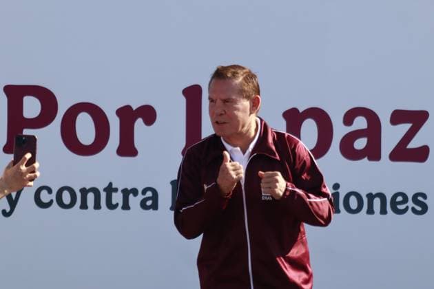 April 6, 2025, Mexico City, Ciudad de Mexico, Mexico: Boxing legend, Julio Cesar Chavez during the National Boxing Class at main square Zocalo. on April 6, 2025 in Mexico City, Mexico. Mexico City Mexico - ZUMAe321 20250406_zsa_e321_052 Copyright: xCarlosxSantiagox