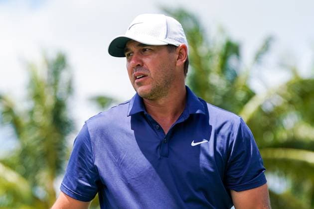 April 6, 2025, Doral, Florida, USA: Brooks Koepka, captain of Smash GC, walks off the 5th tee during the final round of LIV Golf Miami at Trump National Doral. Doral USA - ZUMAw109 20250406_fap_w109_005 Copyright: xDebbyxWongx
