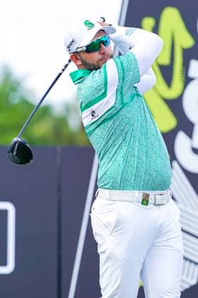April 6, 2025, Doral, Florida, USA: Dean Burmester of Stinger GC tees off the 5th hole during the final round of LIV Golf Miami at Trump National Doral. Doral USA - ZUMAw109 20250406_fap_w109_022 Copyright: xDebbyxWongx