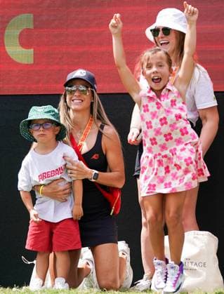 April 6, 2025, Doral, Florida, USA: Sergio Garcia s (not pictured) family wait on the first tee before the final round of LIV Golf Miami at Trump National Doral. Doral USA - ZUMAw109 20250406_fap_w109_002 Copyright: xDebbyxWongx