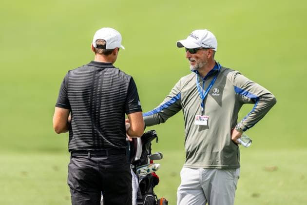 250406 Ludvig Aberg of Sweden coach Hans Larsson during a practice at the range prior to the 2025 Masters Golf Tournament on April 6, 2025 in Augusta. Photo: Petter Arvidson BILDBYRAN kod PA PA1003 golf masters bbeng the masters augusta sverige Copyright: PETTERxARVIDSON BB250406PA039