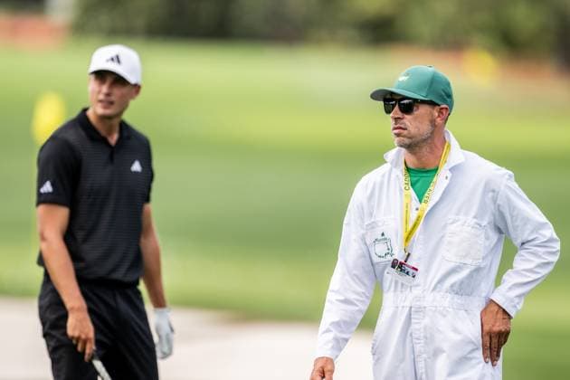 250406 Caddie Joe Skovron and Ludvig Aberg of Sweden during a practice at the range prior to the 2025 Masters Golf Tournament on April 6, 2025 in Augusta. Photo: Petter Arvidson BILDBYRAN kod PA PA1003 golf masters bbeng the masters augusta sverige Copyright: PETTERxARVIDSON BB250406PA041