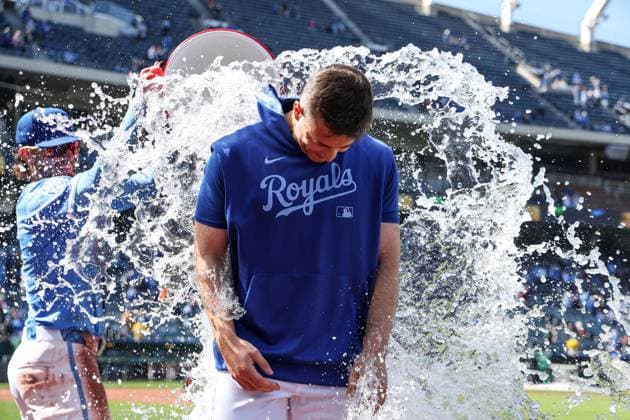 MLB, Baseball Herren, USA 2025: Orioles Vs Royals APR 06 April 6, 2025: Kansas City Royals starting pitcher Kris Bubic (50) is doused by teammates after their 4-1 victory over the Baltimore Orioles in an MLB baseball game at Kauffman Stadium in Kansas City, MO. David Smith CSM (Credit Image: Â David Smith Cal Media) Kansas City Mo United States of America EDITORIAL USE ONLY Copyright: xx ZUMA-20250406_zma_c04_059.jpg DavidxSmithx csmphotothree373642
