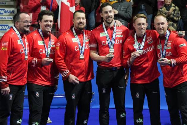 April 6, 2025, Moose Jaw, Sask, CAN: The Canadian team pose for a photo with their Bronze medals at the World Men s Curling Championship in Moose Jaw, Sask on Sunday April 6, 2025. Canada News - April 6, 2025  - ZUMAc35_ 20250406_zaf_c35_073 Copyright: xChrisxYoungx