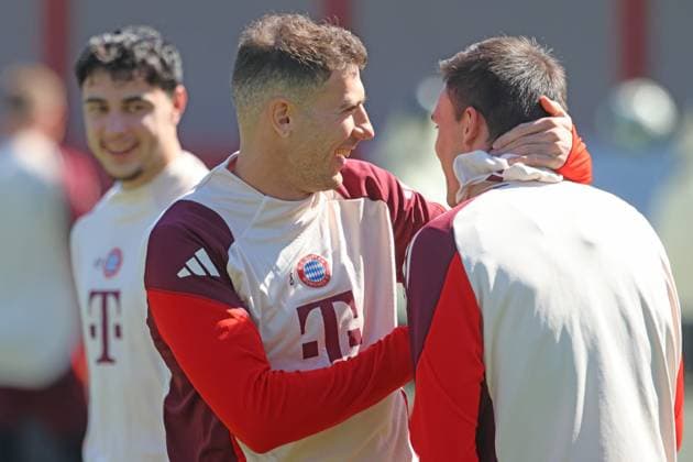 8 Leon Goretzka und 16 Joao Palhinha, sind gut gelaunt, Fussball Abschlusstraining - FC Bayern München vs. Inter Mailand, vor Hinspiel im Viertelfinale der diesjährigen UEFA Champions League-Saison 07.04.2025 Trainingsgelände, Säbenerstr. FOTO: Mladen Lackovic LakoPress