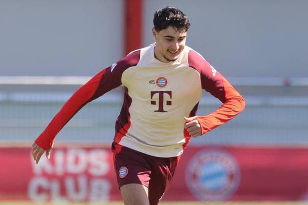45 Aleksandar Pavlovic, Portraet, Portrait, Fussball Abschlusstraining - FC Bayern München vs. Inter Mailand, vor Hinspiel im Viertelfinale der diesjährigen UEFA Champions League-Saison 07.04.2025 Trainingsgelände, Säbenerstr. FOTO: Mladen Lackovic LakoPress