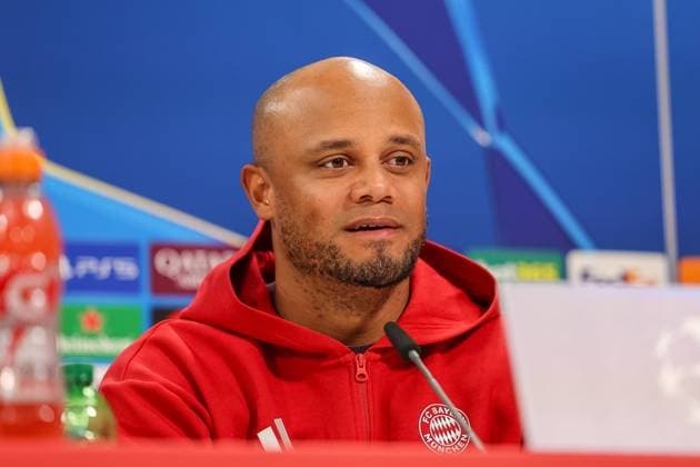Vincent Kompany (FC Bayern Muenchen, Cheftrainer) bei der Pressekonferenz, GER, Internationale Pressekonferenz, FC Bayern Muenchen, Fussball, UEFA Champions League, Viertelfinale Hinspiel, Saison 2024 2025, 07.04.2025, GER, Internationale Pressekonferenz, FC Bayern Muenchen, Fussball, UEFA Champions League, Viertelfinale Hinspiel, Saison 2024 2025, 07.04.2025 Muenchen Copyright: xEibner-Pressefoto JennixMaulx EP_JML