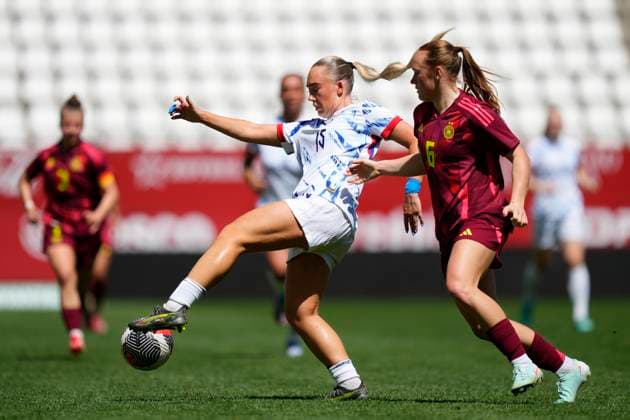 Germany v Norway - Women s Under23 Tournament Final Julie Jorde Aune of Norway and Brondby nad Lisanne Grawe of Germany and Eintracht Frankfurt compete for the ball during the Women s Under23 Tournament Final between Germany Women s U23 and Norway Women s U23 at Estadio Enrique Roca on April 7, 2025 in Murcia, Spain. Murcia Spain  Copyright: xJosexBretonx originalFilename:bretonhernandez-germanyv250407_npxXu.jpg