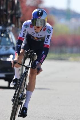 07-04-2025 Itzulia Basque Country; Tappa 01 Vitoria Gasteiz - Baskonia Alaves; 2025, Red Bull - Bora Hansgrohe; Vlasov, Aleksandr; 
