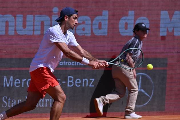 April 7, 2025, Madrid, Madrid, Spain: PEDRO CACHIN (ARG) playing the tennis match of the ATP, Tennis Herren Challenger 100 Open Comunidad de Madrid, at the Club de Campo Villa de Madrid on April 7, 2025. Madrid Spain - ZUMAc312 20250407_zsp_c312_042 Copyright: xOscarxManuelxSanchezx