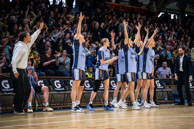 Basketball Berlin 07.04.2025 Saison 2024 2025 Toyota Damen Basketball Bundesliga 1. Bundesliga Playoffs Halbfinale Spiel 2 Alba Berlin - Saarlouis Royals Jubel Alba