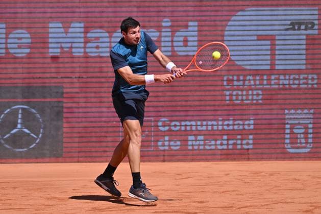 April 7, 2025, Madrid, Madrid, Spain: BERNABE ZAPATA (ESP) playing the tennis match of the ATP, Tennis Herren Challenger 100 Open Comunidad de Madrid, at the Club de Campo Villa de Madrid on April 7, 2025. Madrid Spain - ZUMAc312 20250407_zsp_c312_129 Copyright: xOscarxManuelxSanchezx