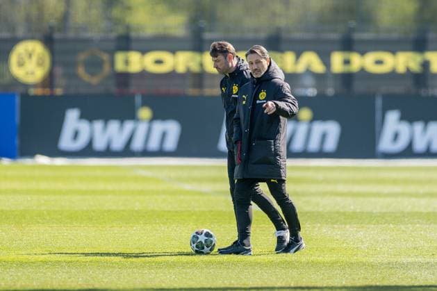 08.04.2025, Abschlusstraining zum UEFA Champions League Spiel zwischen FC Barcelona, Barca und Borussia Dortmund, v. l. Co-Trainer Robert Kovac (Borussia Dortmund), Trainer Niko Kovac (Borussia Dortmund), Dortmund Trainingsgelände Borussia Dortmund NRW Deutschland xRHR-FOTO DEx Copyright: DennisxEwert RHR-FOTOx RHR-FOTO DE