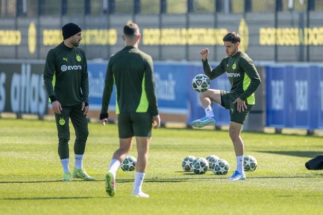08.04.2025, Abschlusstraining zum UEFA Champions League Spiel zwischen FC Barcelona, Barca und Borussia Dortmund, v. l. Emre Can (Borussia Dortmund), Kjell-Arik Wätjen (Borussia Dortmund), Dortmund Trainingsgelände Borussia Dortmund NRW Deutschland xRHR-FOTO DEx Copyright: DennisxEwert RHR-FOTOx RHR-FOTO DE