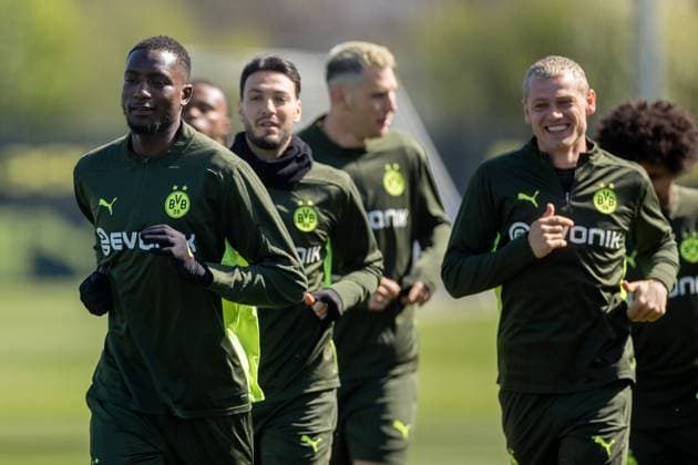 08.04.2025, Abschlusstraining zum UEFA Champions League Spiel zwischen FC Barcelona, Barca und Borussia Dortmund, v. l. Serhou Guirassy (Borussia Dortmund), Ramy Bensebaini (Borussia Dortmund), Niklas Süle (Borussia Dortmund), Julian Ryerson (Borussia Dortmund), Dortmund Trainingsgelände Borussia Dortmund NRW Deutschland xRHR-FOTO DEx Copyright: DennisxEwert RHR-FOTOx RHR-FOTO DE
