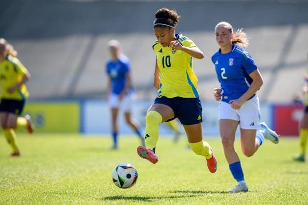 250408 Felicia Schröder of Swedenduring the UEFA Women s Under-19 EURO Qualifier, EM, Europameisterschaft football match between Italy and Sweden on April 8, 2025 in Forli. Photo: Cristiano Mazzi BILDBYRAN kod XY XY0057 fotboll football soccer fotball f19 landslag em-kval euro qualifier italy sverige sweden dam bbeng Copyright: CRISTIANOxMAZZI BB250408BB433