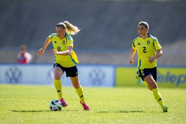 250408 Ida Björnberg and Mikaela Stojanovska of Sweden during the UEFA Women s Under-19 EURO Qualifier, EM, Europameisterschaft football match between Italy and Sweden on April 8, 2025 in Forli. Photo: Cristiano Mazzi BILDBYRAN kod XY XY0057 fotboll football soccer fotball f19 landslag em-kval euro qualifier italy sverige sweden dam bbeng Copyright: CRISTIANOxMAZZI BB250408BB445