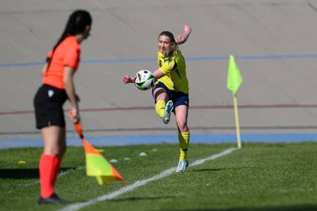 250408 Alexandra Larsson of Sweden during the UEFA Women s Under-19 EURO Qualifier, EM, Europameisterschaft football match between Italy and Sweden on April 8, 2025 in Forli. Photo: Cristiano Mazzi BILDBYRAN kod XY XY0057 fotboll football soccer fotball f19 landslag em-kval euro qualifier italy sverige sweden dam bbeng Copyright: CRISTIANOxMAZZI BB250408BB496