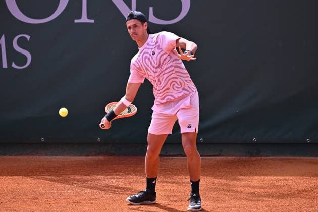Atkinson Monza Open 2025 Federico Coria of Argentina participates in the ATP, Tennis Herren Challenger Atkinson Monza Open 2025 at Villa Reale Tennis in Monza, Italy, on April 8, 2023. Monza Italy  Copyright: xMichelexMaravigliax originalFilename:maraviglia-tennisat250408_npdLe.jpg