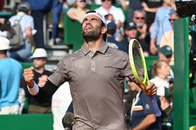 MATTEO BERRETTINI, Italia, Monte Carlo Masters 2025, Berrettini vs Zverev, 6-2 3-6 5-7 , 08-04-2025, Esultanza, celebration, Jubel TENNIS MONTE CARLO MASTERS 2025