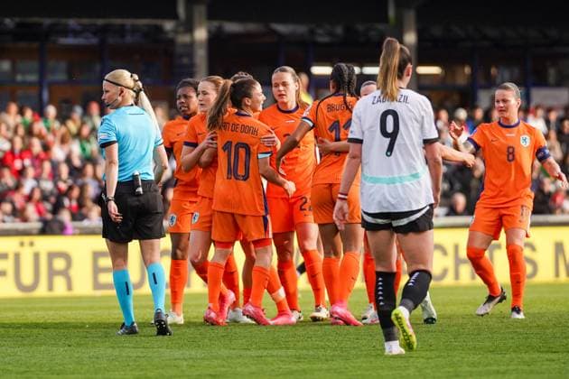 UEFA Women s Nations League 2024 2025, Liga A, Gruppe 1 - 08.04.2025, Spieltag 4 - Österreich vs. Niederlande - CASHPOINT Arena (Altach, Österreich); Niederlande jubelt jubelt nach dem Tor zum 1:1 Copyright: xLukaxKolanovicx