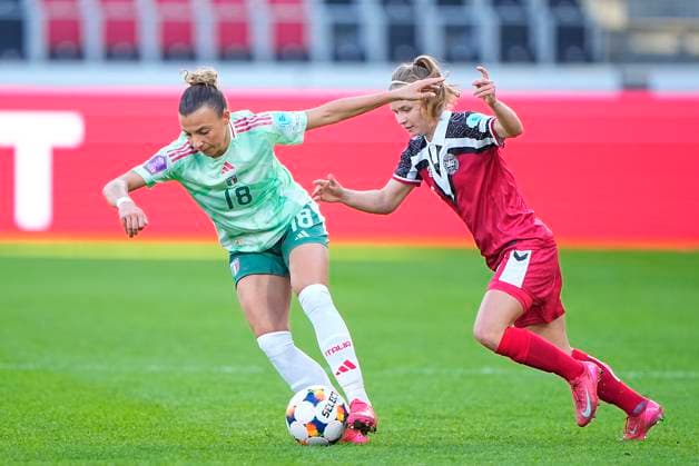 UEFA Women s Nations League: Denmark - Italy Italys Arianna Caruso, left, during the UEFA Women s Nations League match between Denmark and Italy at MCH Arena in Herning on Tuesday, April 8, 2025. (Photo: Bo Amstrup Scanpix 2025) , Herning Denmark Copyright: BoxAmstrupx spdk20250408-180931-L