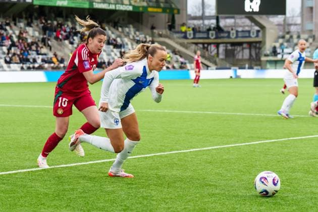 Anna Csiki (L) of Hungary and Emma Koivisto of Finland vie for the ball during the Women s UEFA Nations League Group B3 football match between Finland and Hungary in Tampere, Finland, on April 8, 2025. Tampere TAMMELAN STADION PIRKANMAA Finland LKFTVX20250408193012CPJP  Copyright: xMikaxKylmäniemix LKFTVX20250408193012CPJP