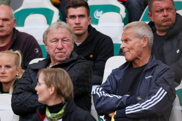 Wolfsburg, Deutschland 08. April 2025: UEFA Nations League Women - 2025 - Deutschland vs. Schottland Im Bild: v.li. Ex-Nationaltrainer Horst Hrubesch (Deutschland) Volkswagen Arena Niedersachsen Copyright: xFotostandx xFantinix