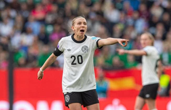 Fußball, Frauen, Saison 2024 25, UEFA Nations League (Liga A, Gruppe 1, 4. Spieltag) in Wolfsburg, Deutschland - Schottland, Elisa Senß (Deutschland), 08.04. 2025, Copyright: xSebastianxRäppold MatthiasxKochx