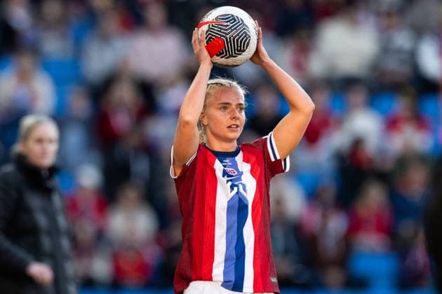 250408 Emilie Woldvik of Norway during the UEFA Women™s Nations League football match between Norway and France on April 8, 2025 in Oslo. Photo: Vegard Grott BILDBYRAN kod VG VG0749 bbeng fotboll football soccer fotball nations league landskamp norge norway dam frankrike france uefa womens nations league Copyright: VEGARDxGRoTT BB250408VG035
