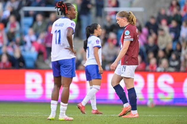 Womens National League 2025 Norway France Oslo 20250408 Norways Signe Gaupset during the Womens National League football match between Norway and France at Ullevaal Stadium Photo Annika Byrde NTB Oslo Norway EDITORIAL USE ONLY RESTRICTED USE FOR BETTING COMPANIES  Copyright: xAnnikaxByrdex xNTBx