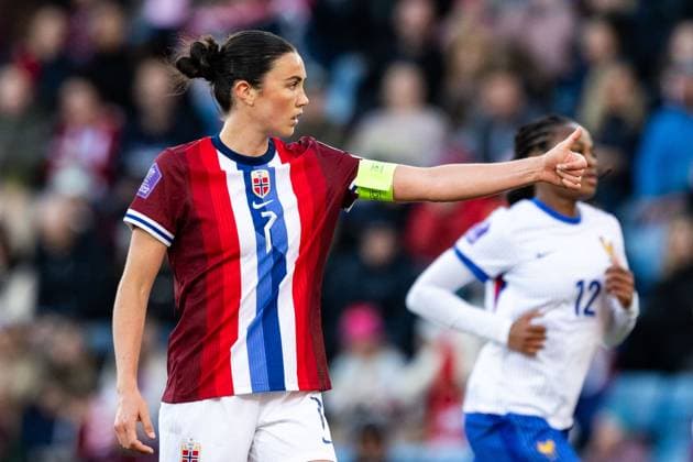 250408 Ingrid Syrstad Engen of Norway during the UEFA Women™s Nations League football match between Norway and France on April 8, 2025 in Oslo. Photo: Vegard Grott BILDBYRAN kod VG VG0749 bbeng fotboll football soccer fotball nations league landskamp norge norway dam frankrike france uefa womens nations league Copyright: VEGARDxGRoTT BB250408VG039