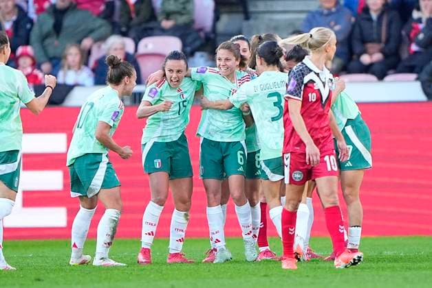 UEFA Women s Nations League: Denmark - Italy Italys players celebrats a goal scored by Arianna Caruso during the UEFA Women s Nations League match between Denmark and Italy at MCH Arena in Herning on Tuesday, April 8, 2025. (Photo: Bo Amstrup Scanpix 2025) , Herning Denmark Copyright: BoxAmstrupx spdk20250408-191734-L