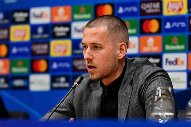 Waldemar Anton 3 (Borussia Dortmund), Pressekonferenz vor FC Barcelona, Barca vs. Borussia Dortmund, Fussball, Champions League, Achtelfinale, 08.04.2025 Barcelona Katalonien Spanien