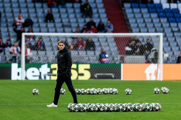 UEFA Champions League Viertelfinale: FC Bayern München - Inter Mailand; 08.04.2025 Christoph Freund (Sportdirektor FC Bayern München) während der Platzbegehung UEFA Champions League Viertelfinale: FC Bayern München - Inter Mailand, München, Allianz Arena am 08.04.2025 Copyright: xBEAUTIFULxSPORTS Wunderlx
