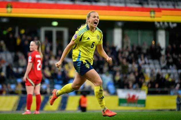250408 Magdalena Eriksson of Sweden celebrates the 1-0 goal during the UEFA Women s Nations League football match between Sweden and Wales on April 8, 2025 in Gothenburg. Photo: Mathias Bergeld BILDBYRAN kod MB MI0812 fotboll football soccer fotball nations league uefa womens nations league sverige sweden wales dam bbeng jubel Copyright: MATHIASxBERGELD BB250408MB070