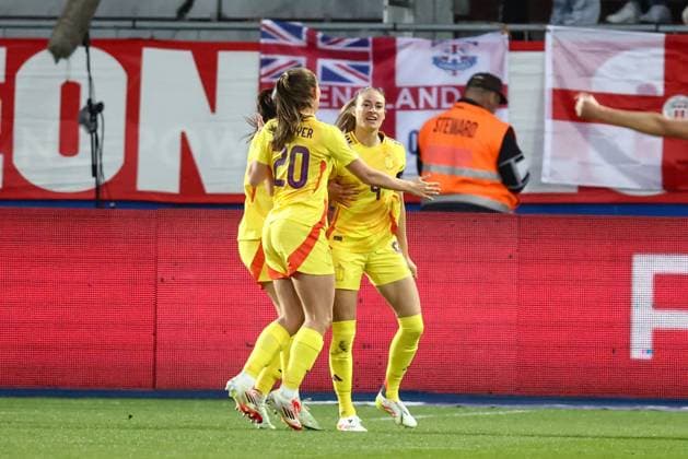 Belgium s Tessa Wullaert celebrates after scoring during a soccer game between the national teams of Belgium (Red Flames) and England, on the fourth matchday in group A3 of the 2024-25 Women s Nations League competition, on Tuesday 08 April 2025 in Heverlee, Leuven. BRUNOxFAHY  x120285826x