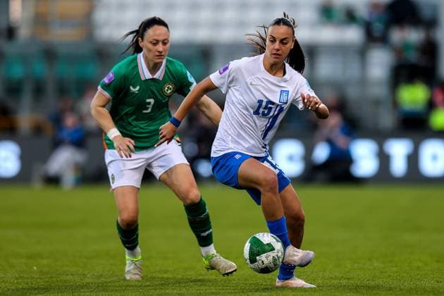 UEFA Women s Nations League 2025, Tallaght Stadium, Dublin 8 4 2025 Republic of Ireland WNT vs Greece Ireland s Megan Campbell and Greece s Stamatia Ntarzanou Megan Campbell and Stamatia Ntarzanou 8 4 2025  Copyright: x INPHO RyanxByrnex RB2_4550