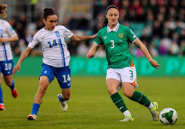 UEFA Women s Nations League 2025, Tallaght Stadium, Dublin 8 4 2025 Republic of Ireland WNT vs Greece Greece s Eleni Saich and Ireland s Megan Campbell Eleni Saich and Megan Campbell 8 4 2025  Copyright: x INPHO RyanxByrnex RB2_4672