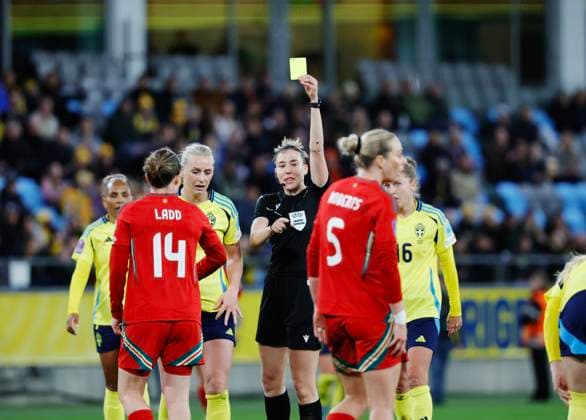 Wales Rhiannon Roberts is shown a yellow card during Tuesday s Nations League Women s Division A Group 4 football match between Sweden and Wales at Gamla Ullevi in Gothenburg, Sweden on april 08, 2025. GÖTEBORG SWEDEN x9200x