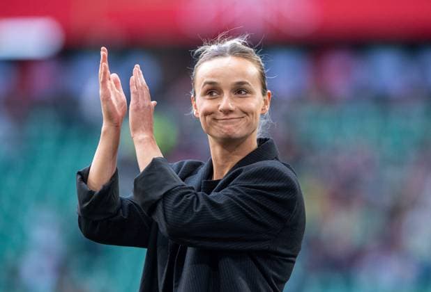 Fußball, Frauen, Saison 2024 25, UEFA Nations League (Liga A, Gruppe 1, 4. Spieltag) in Wolfsburg, Deutschland - Schottland, Lina Magull wurde vor dem Spiel verabschiedet, 08.04. 2025, Copyright: xSebastianxRäppold MatthiasxKochx