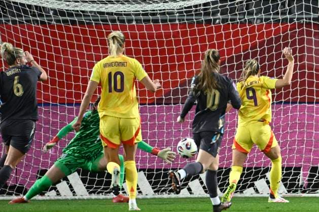 Belgium v England - FIFA Women s World Cup 2027 League Phase match LEUVEN, BELGIUM - APRIL 08 : Wullaert Tessa forward of Belgium scores their third goal during the FIFA Women s World Cup 2027 League Phase match between Belgium and England on April 8, 2025 in Leuven, Belgium, 08 04 2025 Leuven Belgium  Copyright: xPeterxDexVoechtx