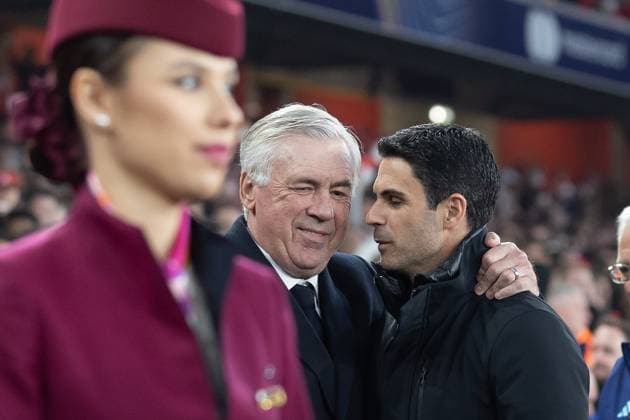 Arsenal v Real Madrid. UEFA Champions League, Quarter-Final, Leg 1 of 2, Football, The Emirates Stadium, London, UK - 08 Apr 2025 Real Madrid Manager Carlo Ancelotti greets Arsenal Manager Mikel Arteta London Emirates Stadium London GBR, UK NEWSPAPERS OUT Copyright: xEllixBirchx