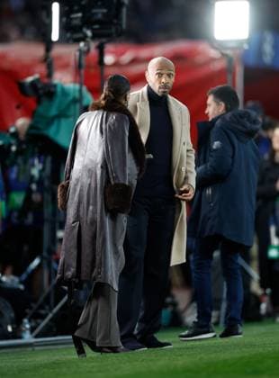 Thierry Henry the former Arsenal player watching the warm ups from the sidelines whilst working for Television Arsenal v Real Madrid, Football, UEFA Champions League, Emirates Stadium, Islington, London, UK - 08 04 2025 Editorial use only  Copyright: xMattxImpey Shutterstockx 15244749t