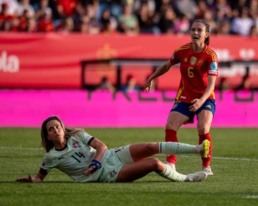 April 8, 2025, Vigo, Guimaraes, Spain: AITANA BONMATI from Spain(W) seen after a missing opportunity during the UEFA Woman Nations League 2024 25 match between Spain(W) and Portugal(W) at Balaidos Stadium on April 8, 2025 in Vigo, Spain.Final score: Spain(W) 7 - 1 Portugal Vigo Spain - ZUMAl192 20250408_zsp_l192_040 Copyright: xMiguelxLemosx