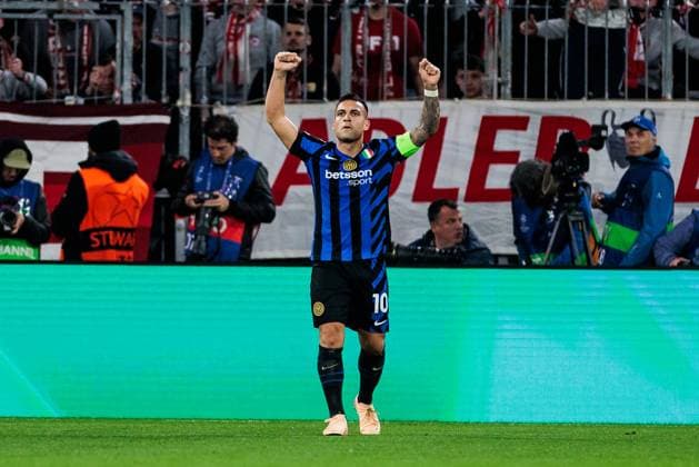 UEFA Champions League Viertelfinale: FC Bayern München - Inter Mailand; 08.04.2025 Jubel zum 0:1 durch Lautaro Martinez (Inter Mailand, 10) UEFA Champions League Viertelfinale: FC Bayern München - Inter Mailand, München, Allianz Arena am 08.04.2025 Copyright: xBEAUTIFULxSPORTS Wunderlx