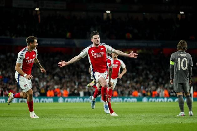 UEFA Champions League Quarter-finals Arsenal v Real Madrid Declan Rice of Arsenal celebrates his goal to make it 1-0 during the UEFA Champions League Quarter-finals match Arsenal vs Real Madrid at Emirates Stadium, London, United Kingdom, 8th April 2025 (Photo by Izzy Poles News Images) London Emirates Stadium Greater London United Kingdom Copyright: xIzzyxPoles NewsxImagesx