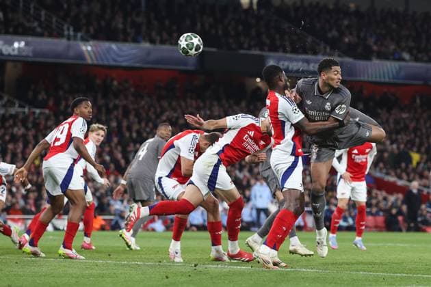Arsenal v Real Madrid 08 April 2025, London - UEFA Champions League Football, Quarter-Final, First Leg - Arsenal v Real Madrid - Jude Bellingham of Real Madrid flicks the ball - Photo: Charlotte Wilson Offside. London UK Copyright: xCharlottexWilsonx xOffsidexOffside